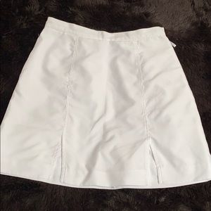 Izod white skort